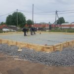 Армирование плиты фундамента дома из газобетона композитной арматурой, монтаж опалубки